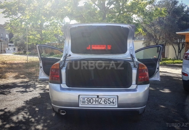 Opel Vectra 2002, 204,000 km - 2.2 l - Bakı