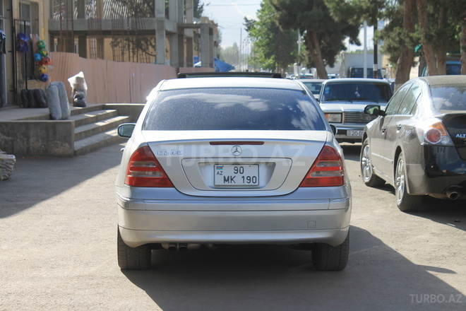 Mercedes C 240 2002, 24,000 km - 2.6 l - Tovuz