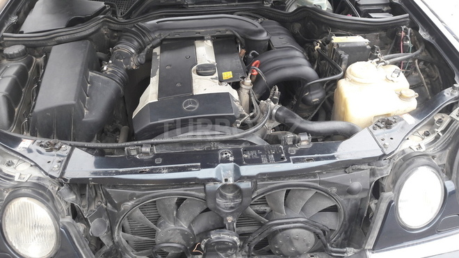 Mercedes E 320 1996, 230,000 km - 0.3 l - Ağsu