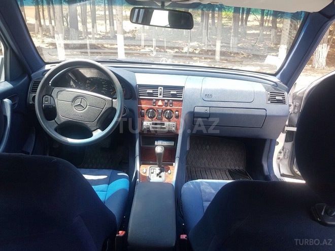 Mercedes C 220 1998, 231,541 km - 2.2 л - Bakı