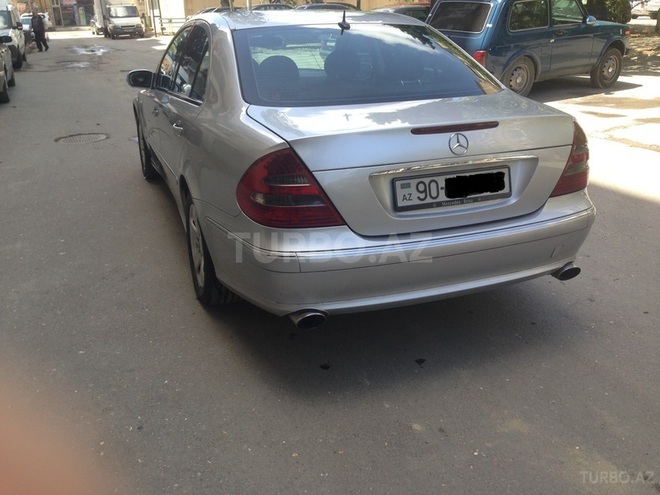 Mercedes E 320 2004, 310,000 km - 3.2 l - Bakı