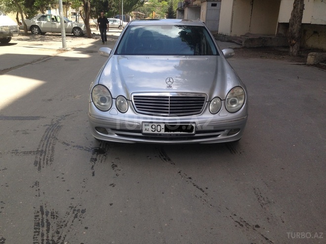 Mercedes E 320 2004, 310,000 km - 3.2 l - Bakı