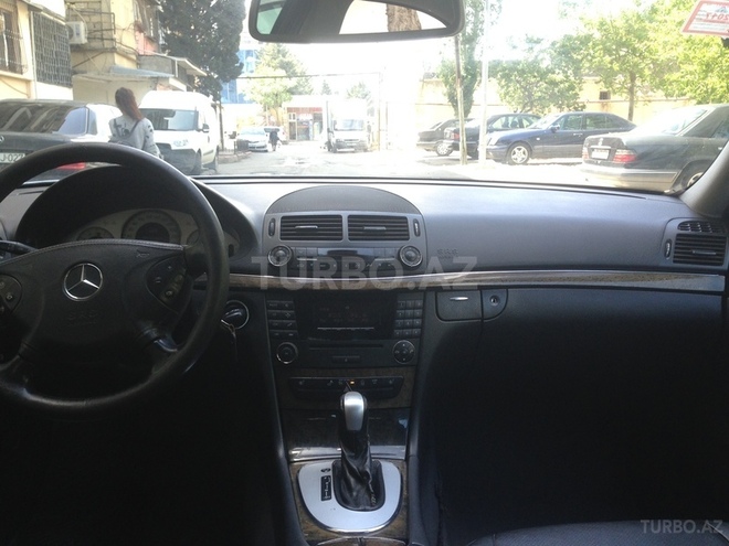 Mercedes E 320 2004, 310,000 km - 3.2 l - Bakı