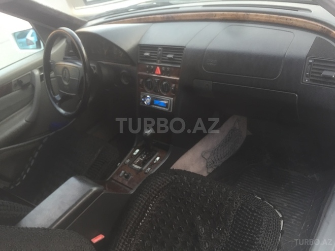 Mercedes C 230 1999, 266,400 km - 2.3 л - Bakı
