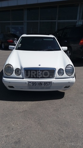 Mercedes E 240 1998, 235,000 km - 2.4 l - Bakı