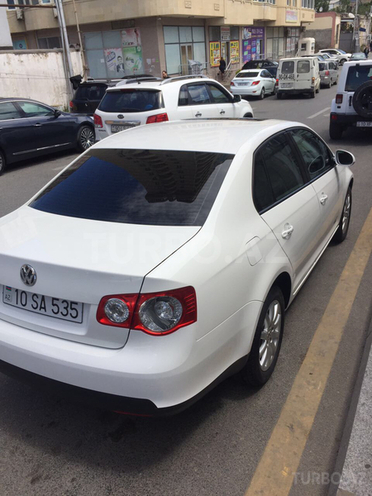 Volkswagen Jetta 2010, 103,000 km - 1.6 l - Bakı