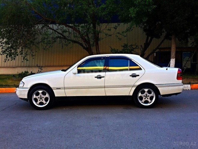 Mercedes C 220 1994, 500,000 km - 2.2 l - Bakı