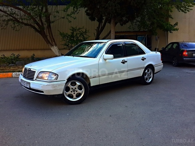 Mercedes C 220 1994, 500,000 km - 2.2 l - Bakı