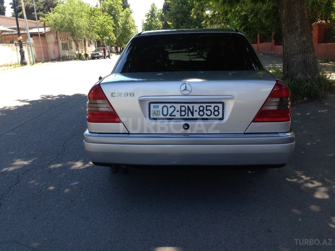 Mercedes C 220 1996, 230,000 km - 2.2 л - Gəncə