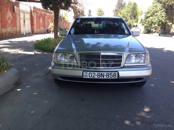 Mercedes C 220 1996, 230,000 km - 2.2 л - Gəncə