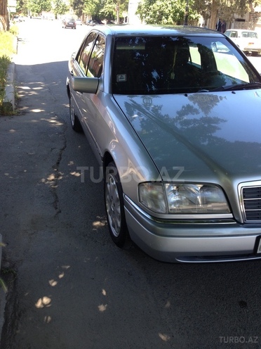 Mercedes C 220 1996, 230,000 km - 2.2 л - Gəncə