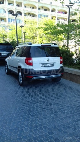Skoda Yeti 2011, 147,000 km - 1.2 l - Bakı