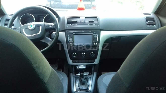 Skoda Yeti 2011, 147,000 km - 1.2 l - Bakı