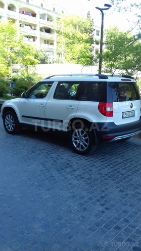 Skoda Yeti 2011, 147,000 km - 1.2 l - Bakı