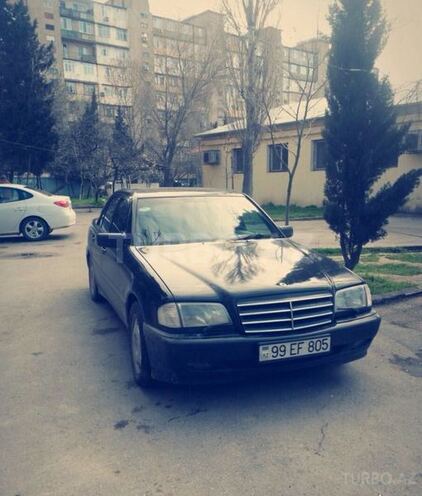 Mercedes C 180 1999, 329,000 km - 0.2 l - Bakı
