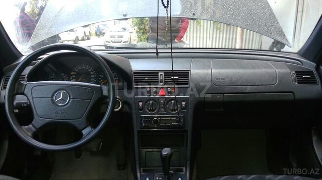 Mercedes C 180 1999, 329,000 km - 0.2 l - Bakı
