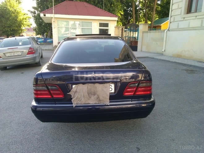 Mercedes E 240 1998, 241,915 km - 2.4 l - Şəki