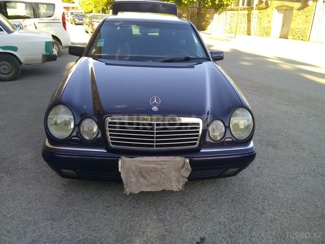 Mercedes E 240 1998, 241,915 km - 2.4 l - Şəki