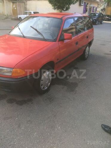 Opel Astra 1994, 200,000 km - 1.8 l - Bakı