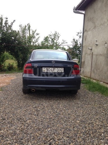 Opel Vectra 2001, 225,000 km - 1.8 l - Masallı