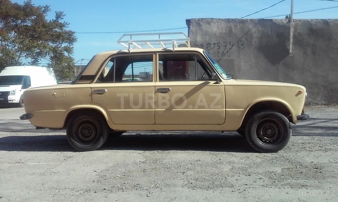 LADA (VAZ) 21011 1984, 220,000 km - 1.3 l - Bakı