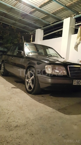 Mercedes E 230 1989, 370,478 km - 2.3 l - Sumqayıt