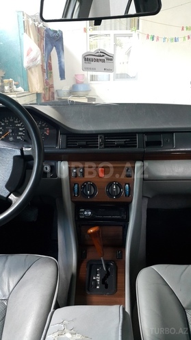 Mercedes E 230 1989, 370,478 km - 2.3 l - Sumqayıt