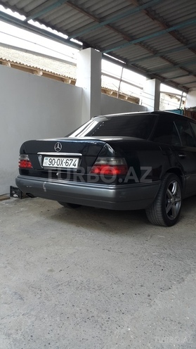Mercedes E 230 1989, 370,478 km - 2.3 l - Sumqayıt