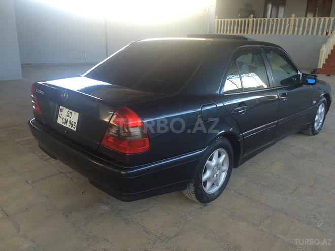 Mercedes C 200 1999, 122,285 km - 2.0 l - Bakı