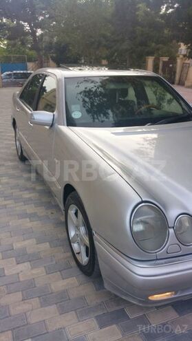 Mercedes E 280 1996, 321,000 km - 2.8 л - Bakı