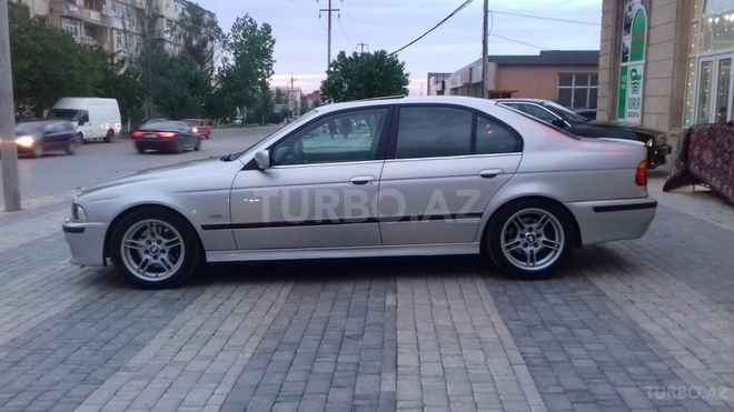 BMW 530 2001, 242,157 km - 3.0 l - Sumqayıt