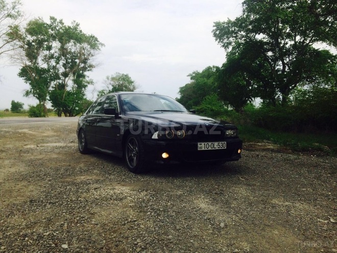 BMW 530 2001, 299,000 km - 3.0 л - Bakı