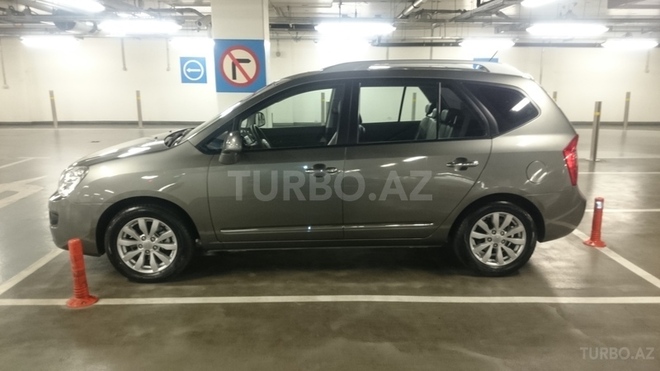 Kia Carens 2011, 17,500 km - 2.0 l - Bakı