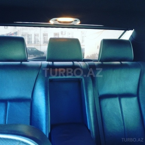 Mercedes E 320 2001, 200,000 km - 3.2 l - Bakı