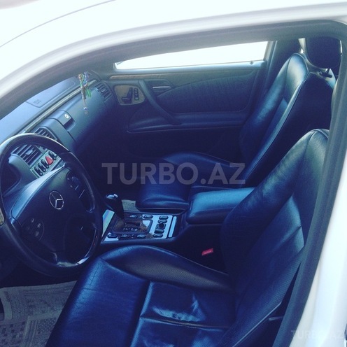 Mercedes E 320 2001, 200,000 km - 3.2 l - Bakı