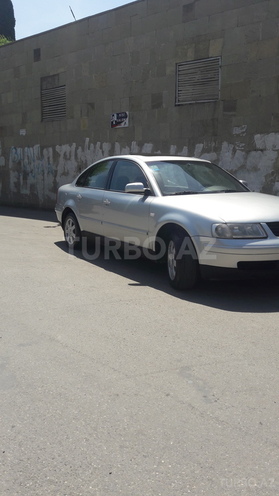Volkswagen Passat 2000, 225,000 km - 1.8 l - Bakı