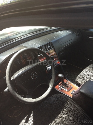 Mercedes C 180 1999, 240,000 km - 1.8 l - Bakı