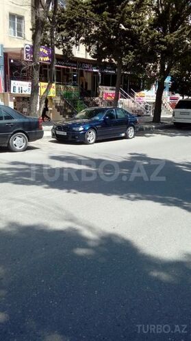 BMW 320 2002, 220,000 km - 2.2 l - Bakı