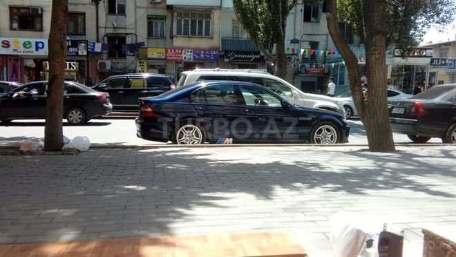 BMW 320 2002, 220,000 km - 2.2 l - Bakı