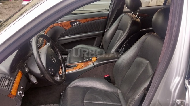 Mercedes E 320 2002, 183,000 km - 3.2 l - Bakı