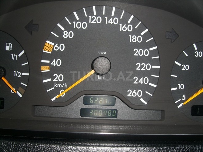 Mercedes C 240 1999, 300,000 km - 2.4 л - Bakı