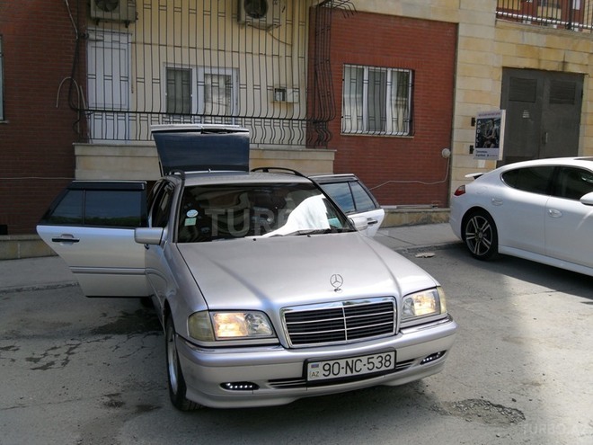 Mercedes C 240 1999, 300,000 km - 2.4 л - Bakı