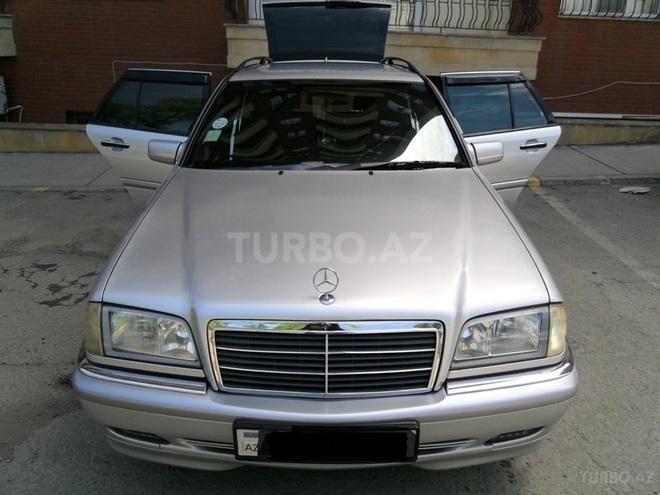 Mercedes C 240 1999, 300,000 km - 2.4 л - Bakı