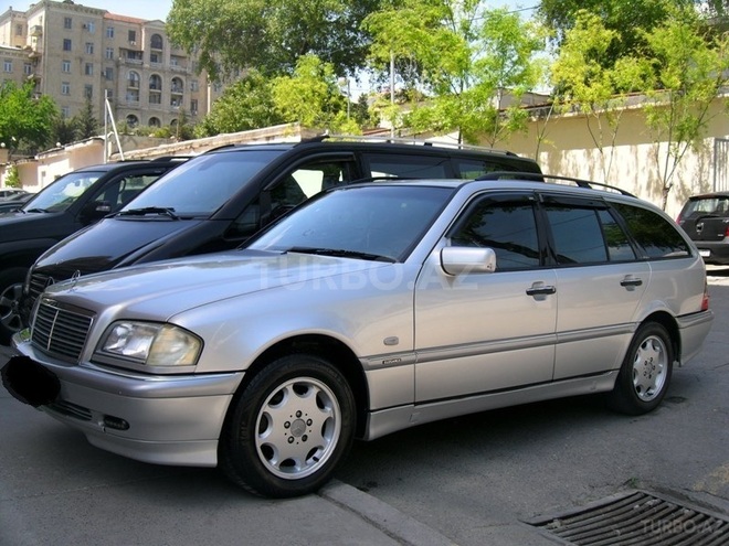 Mercedes C 240 1999, 300,000 km - 2.4 л - Bakı