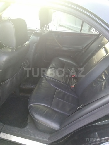 Mercedes E 220 2000, 289,000 km - 2.2 л - Bakı