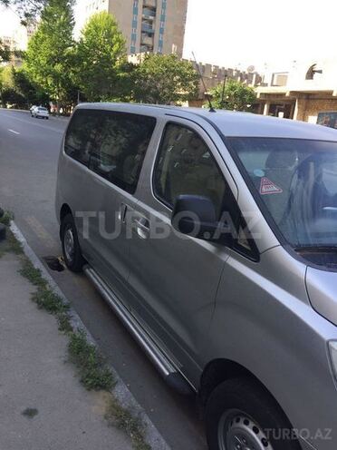 Hyundai H-1 2009, 260,000 km - 2.5 l - Bakı