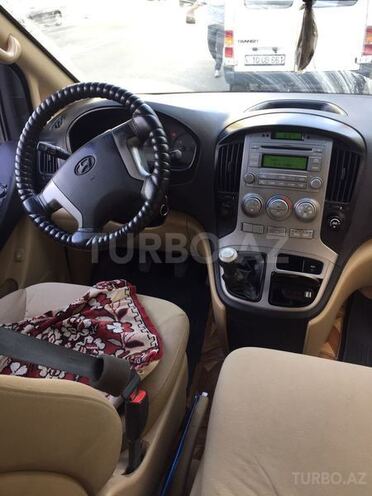 Hyundai H-1 2009, 260,000 km - 2.5 l - Bakı