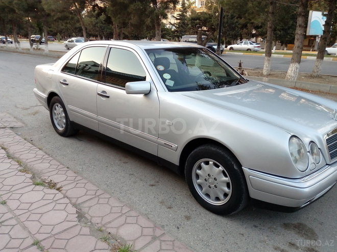 Mercedes E 240 1998, 189,000 km - 2.4 l - Xırdalan