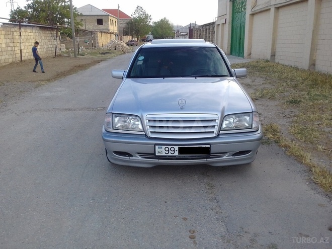Mercedes C 200 2000, 122,546 km - 2.0 л - Sumqayıt