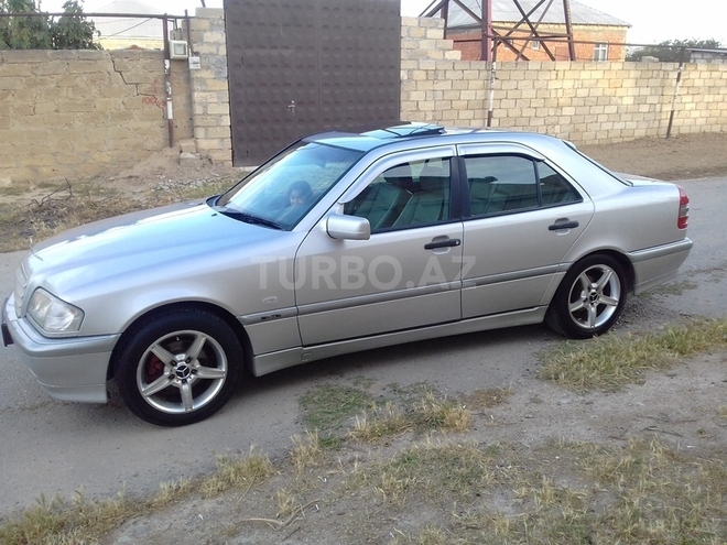 Mercedes C 200 2000, 122,546 km - 2.0 л - Sumqayıt